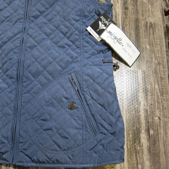 NWT Women's Reversible Quilt to Microboa Vest - Picture 3 of 9